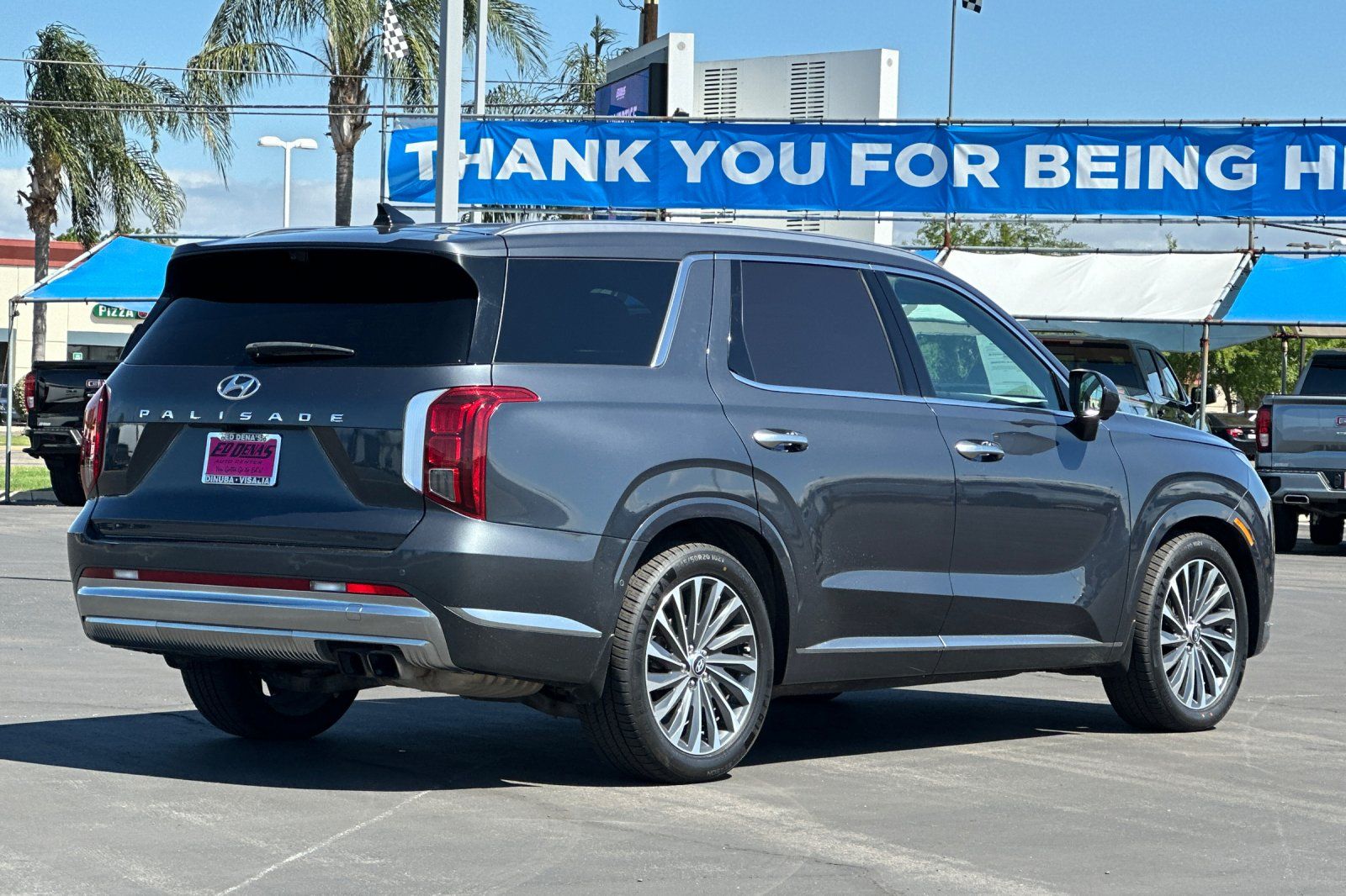 View vehicle photo 4