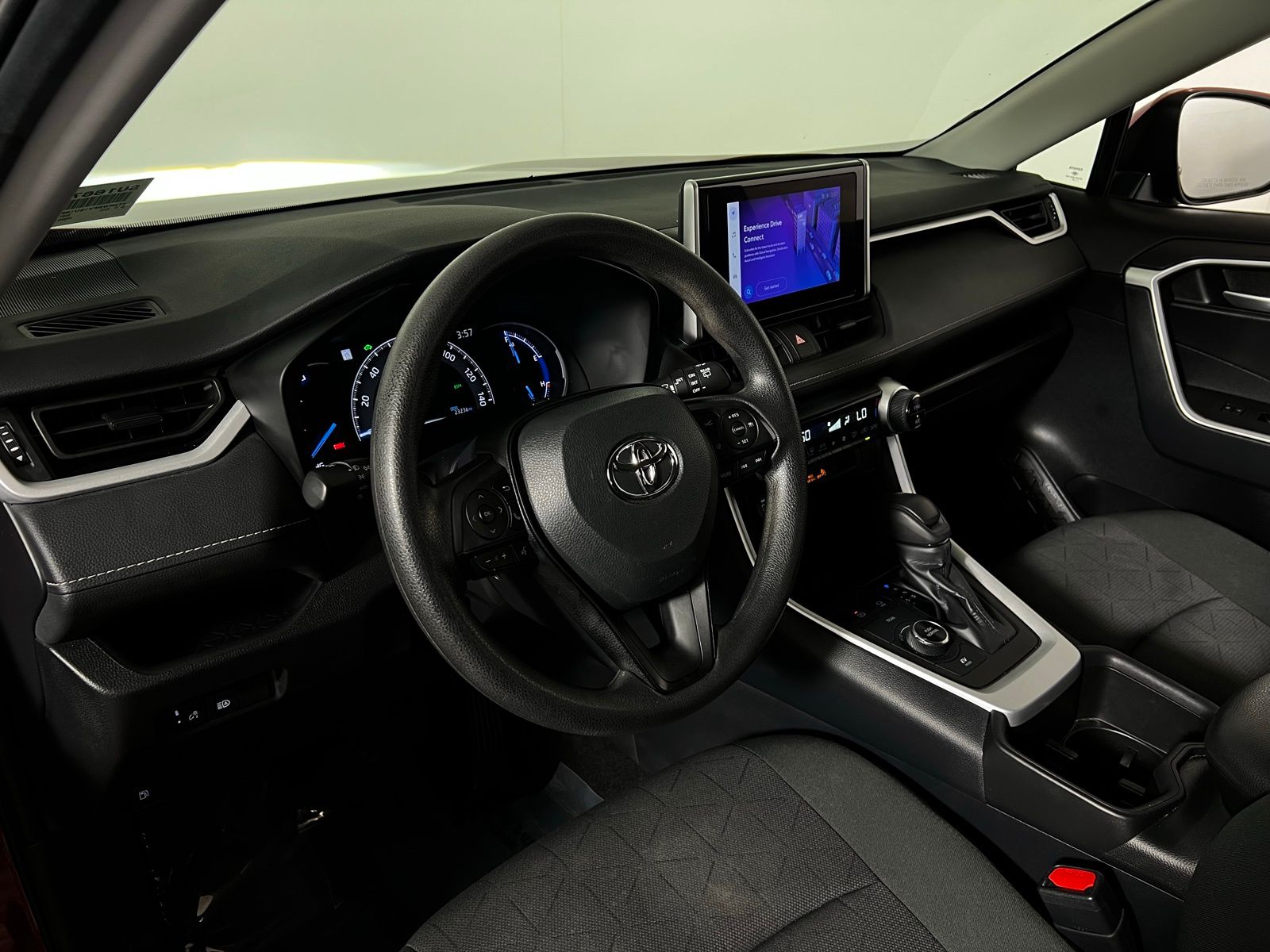 Thumbnail: 2025 Toyota RAV4 - 10