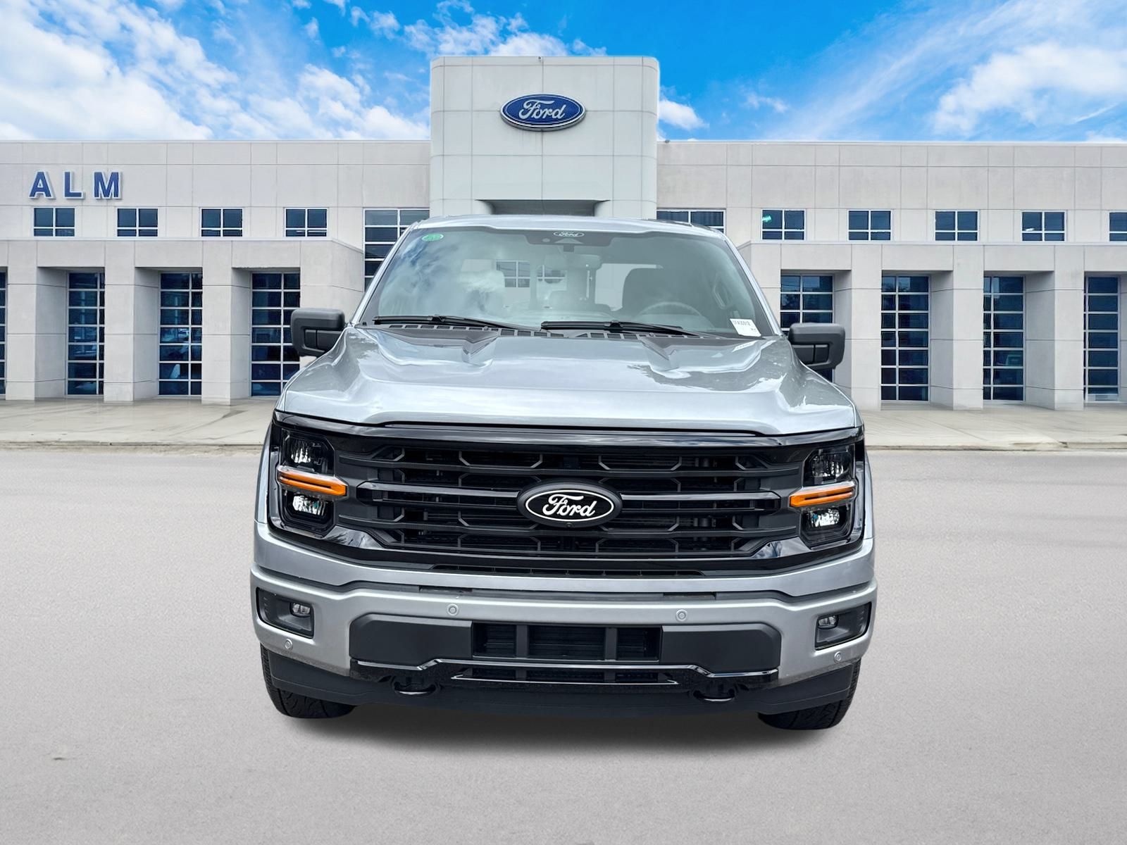 New 2025 Iconic Silver Metallic Ford XLT image 2