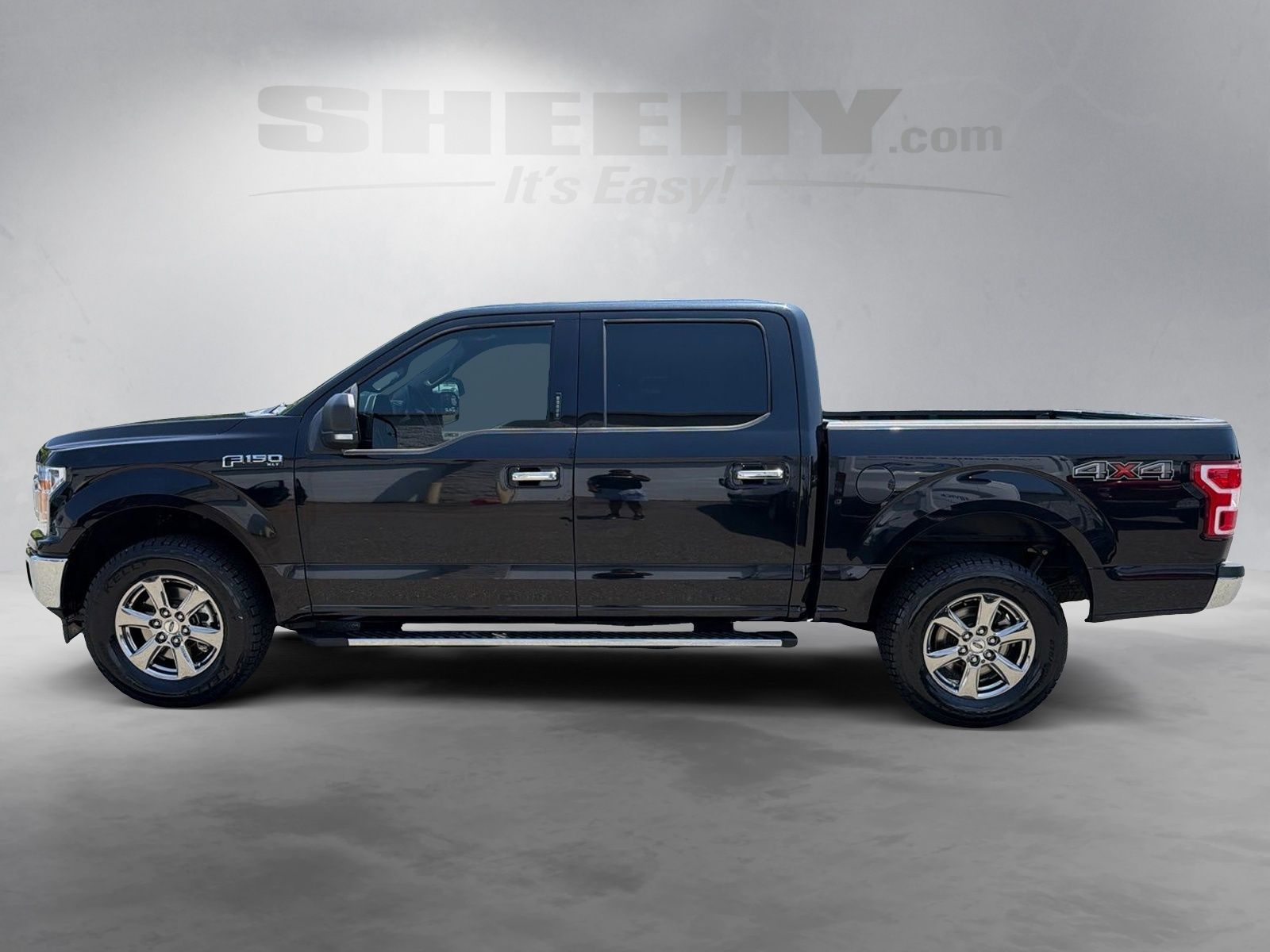 Certified Used 2020 Black Metallic Ford XLT image 15