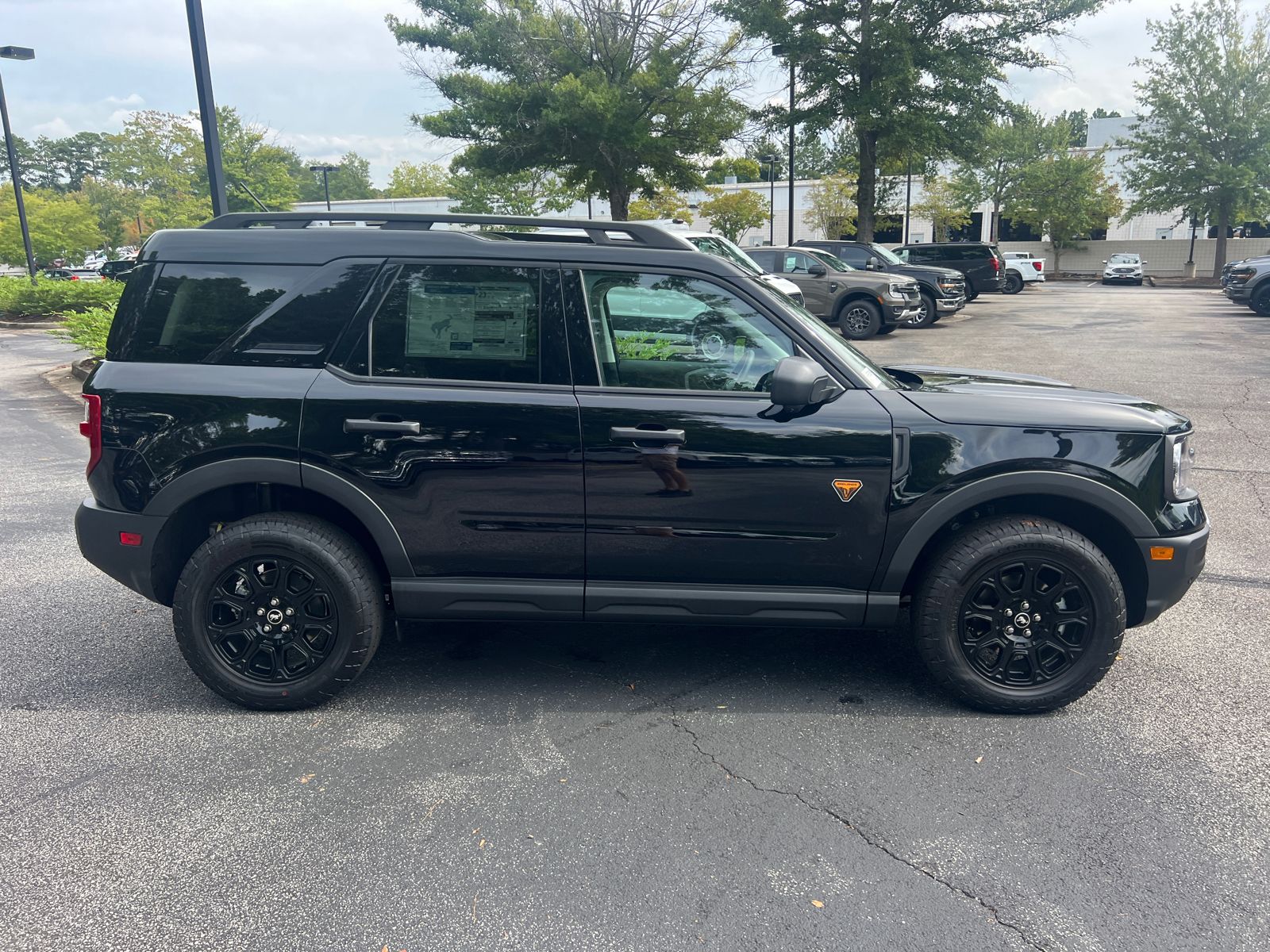 2025 Ford Bronco Sport Badlands photo 2