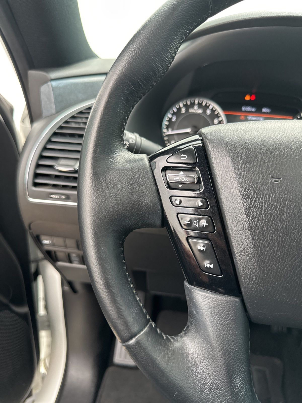 Used Car 2022 Nissan Armada  Sl For Sale Under $30,000 In Austin, Texas