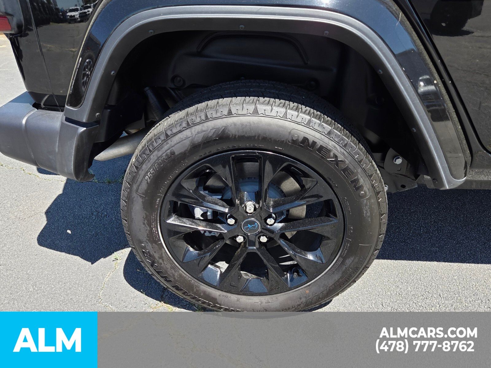 Used 2025 Black Jeep Sahara 4xe image 16