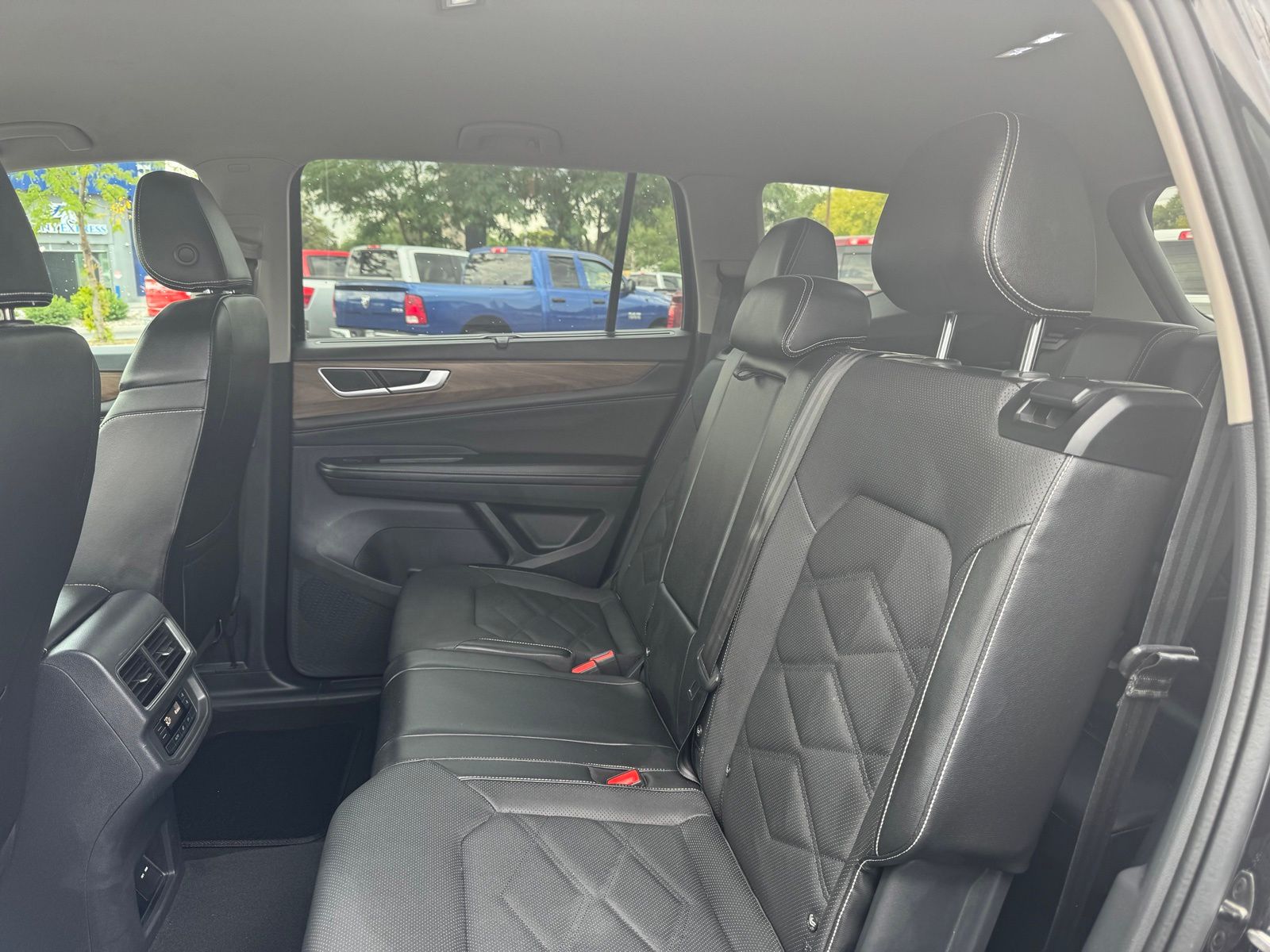Used 2024 Volkswagen Atlas SUV