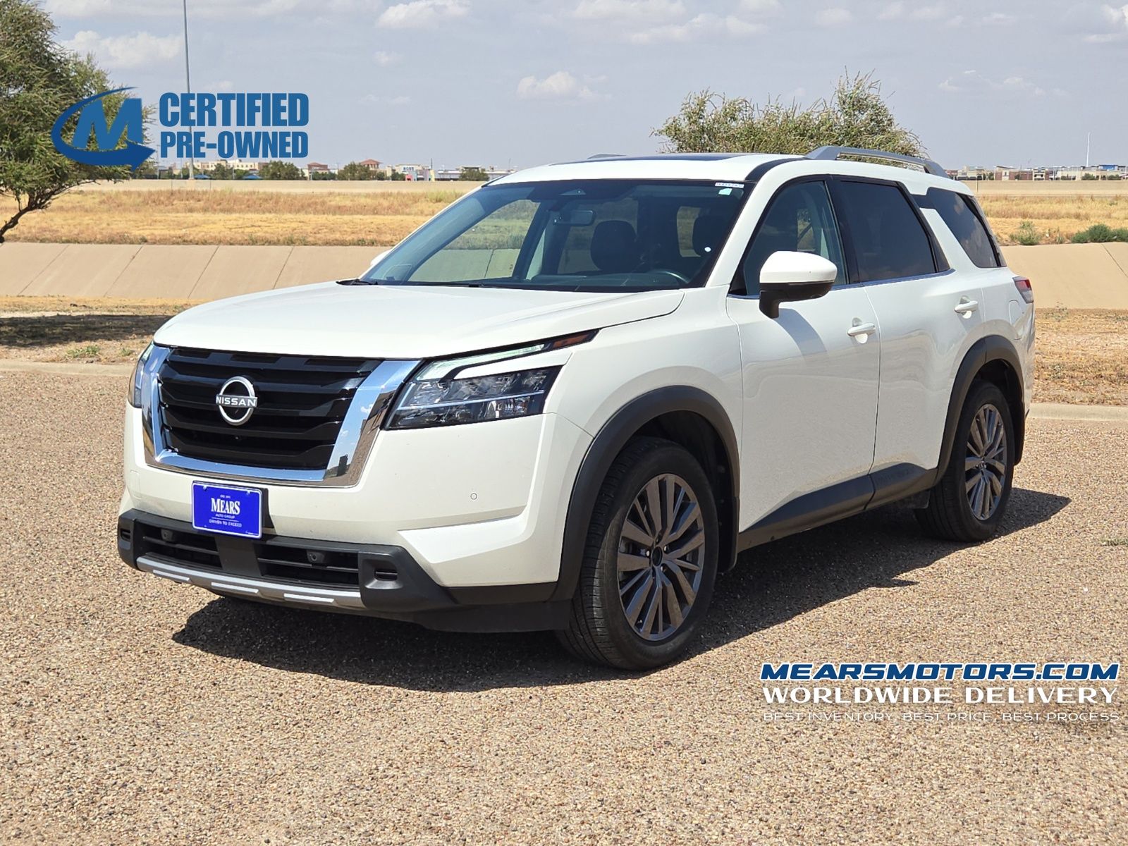 Pearl White Tricoat 2024 Nissan Pathfinder SUV / Crossover Front-Wheel Drive 9-Speed Automatic