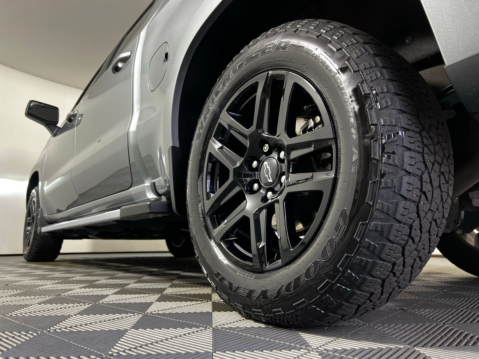 Thumbnail: 2023 Chevrolet Silverado 1500 - 29