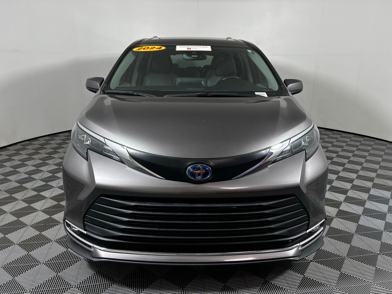 Thumbnail: 2024 Toyota Sienna - 2