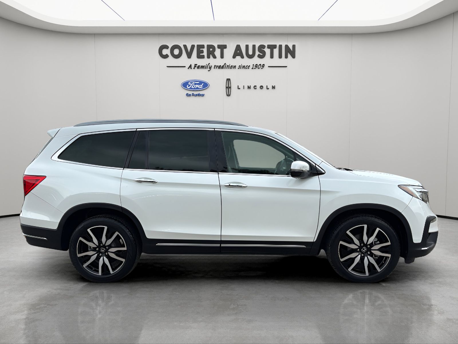 Used Car 2021 Honda Pilot  Touring For Sale Under $30,000 In Austin, Texas