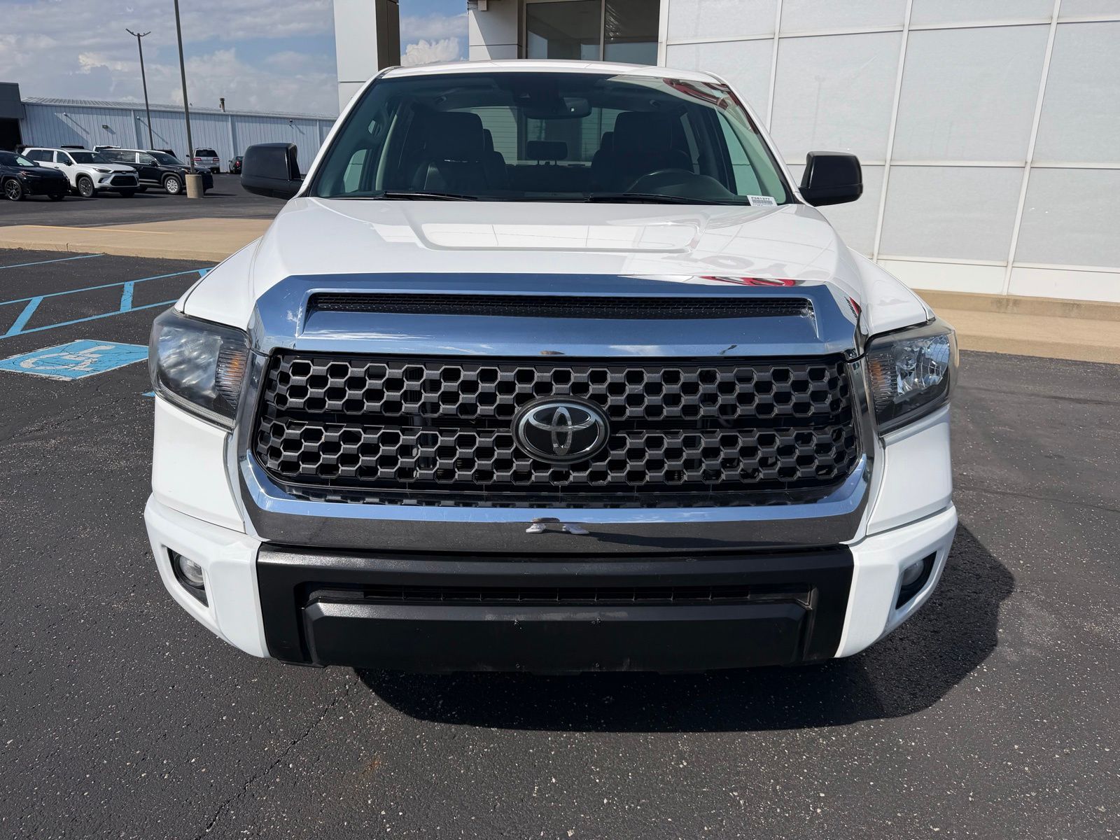 View vehicle photo 4