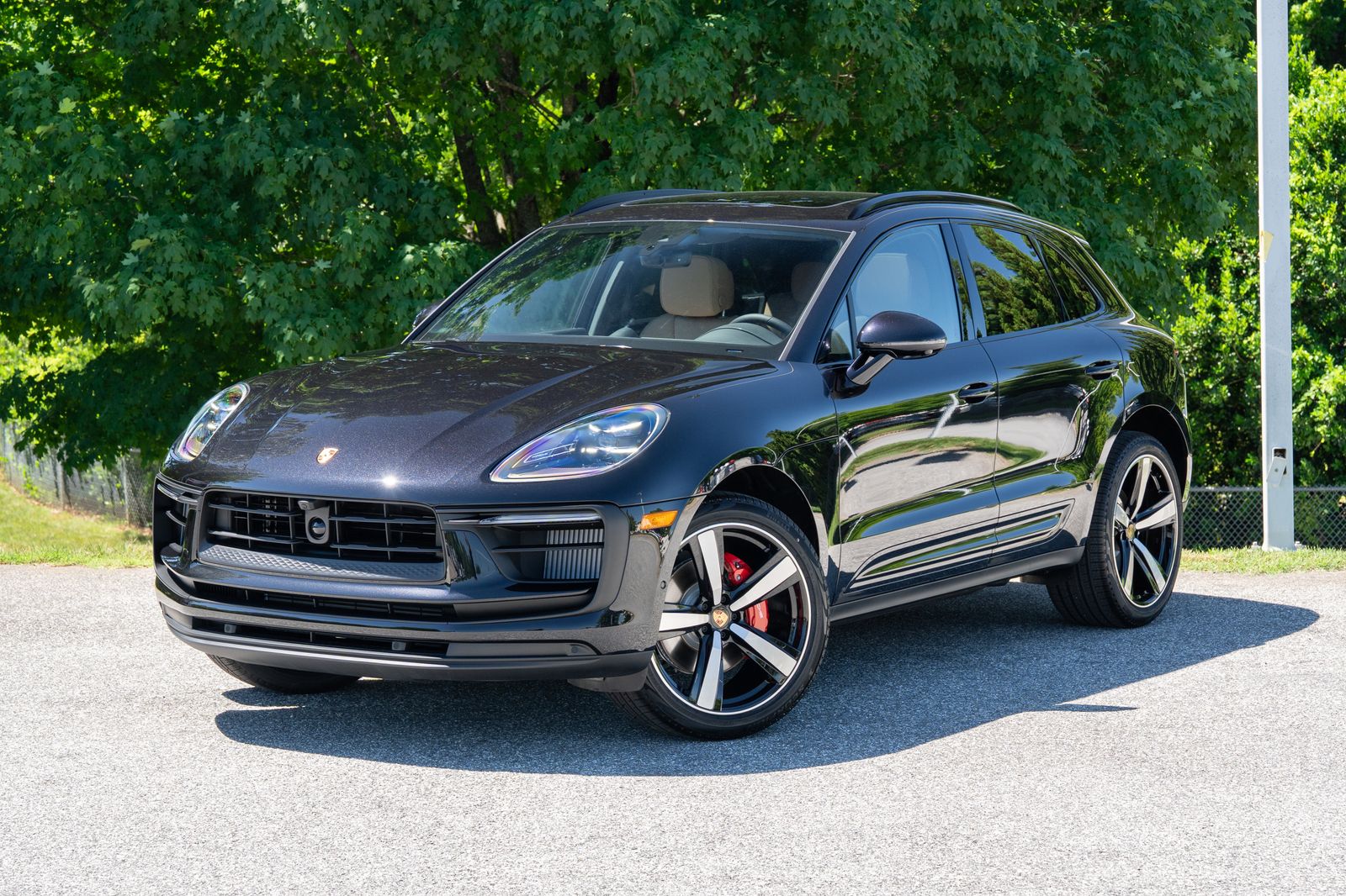 Jet Black Metallic 2026 Porsche Macan S AWD SUV / Crossover All-Wheel Drive 7-Speed Automatic