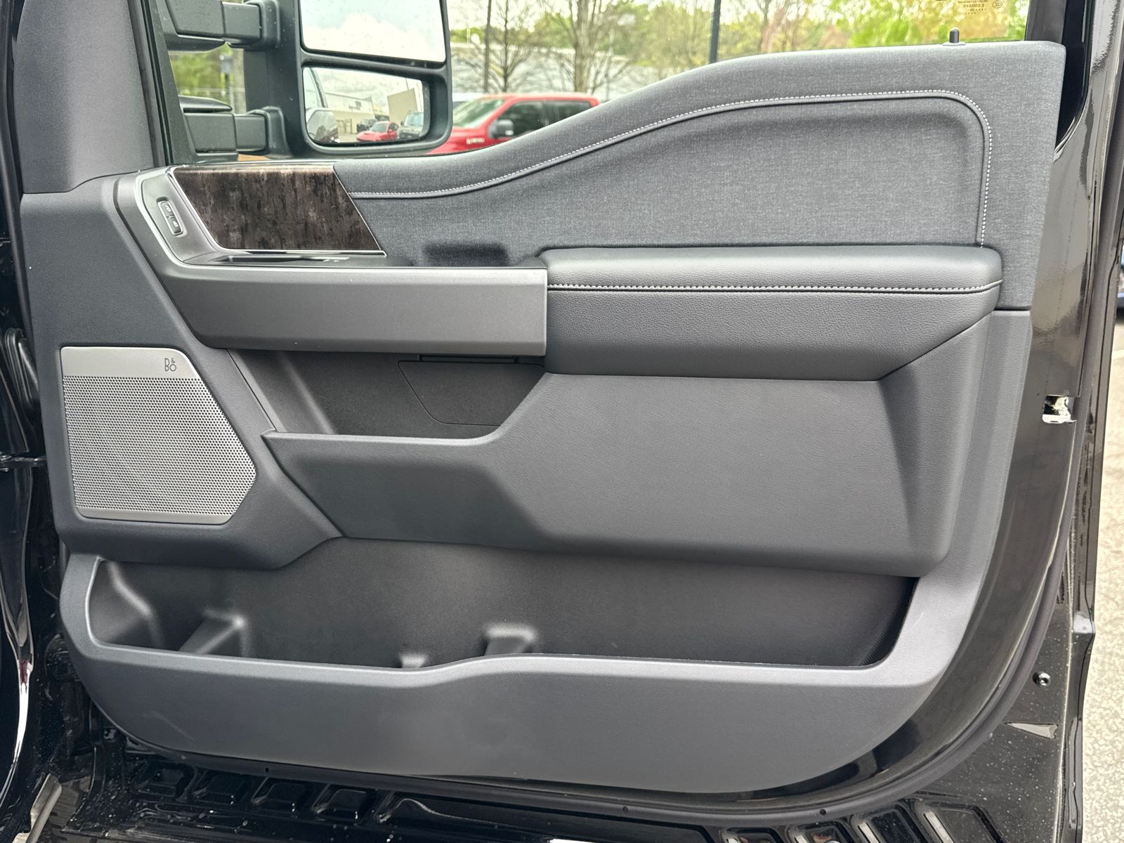 New 2026 Agate Black Metallic Ford F-250® Lariat® image 17