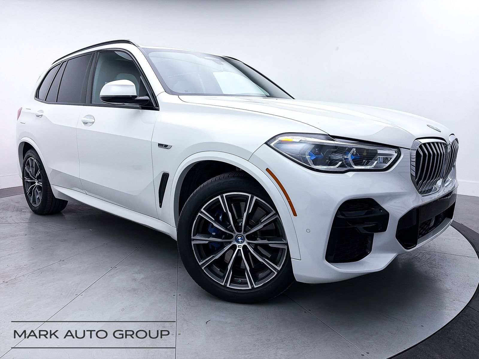 2023 BMW X5 xDrive45e