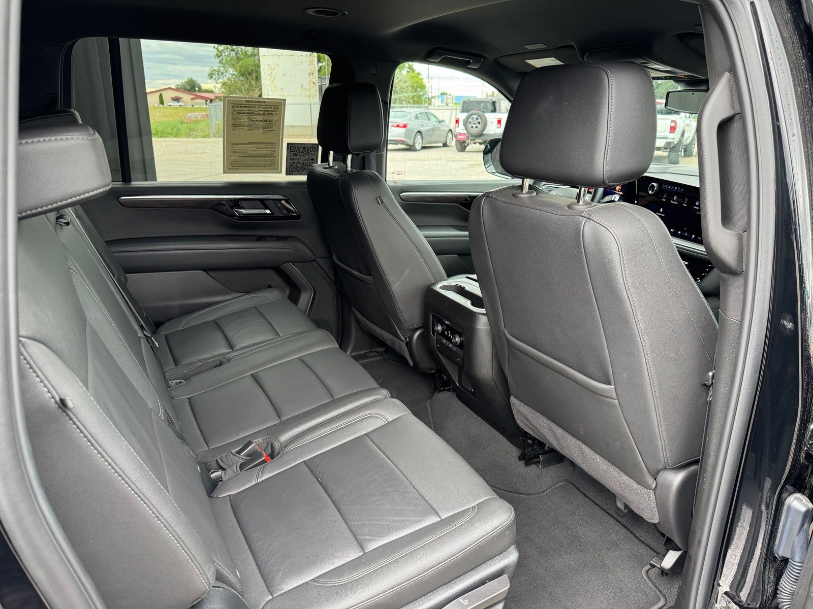 Used 2025 Chevrolet Suburban SUV