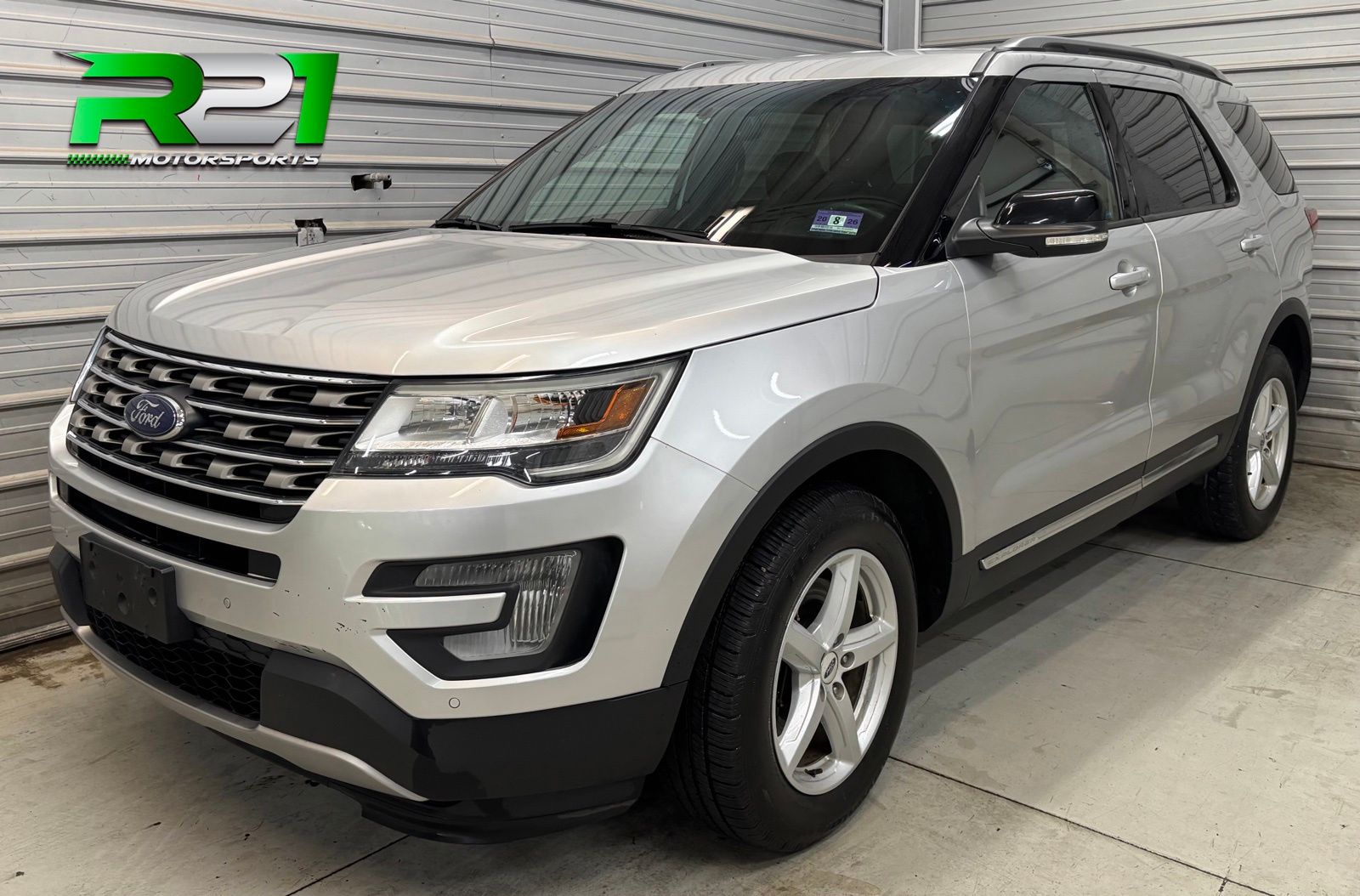 2017 Ford Explorer XLT - Main Image