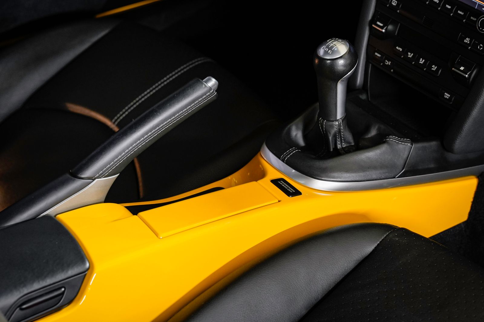 2011 Porsche Cayman S — photo 27