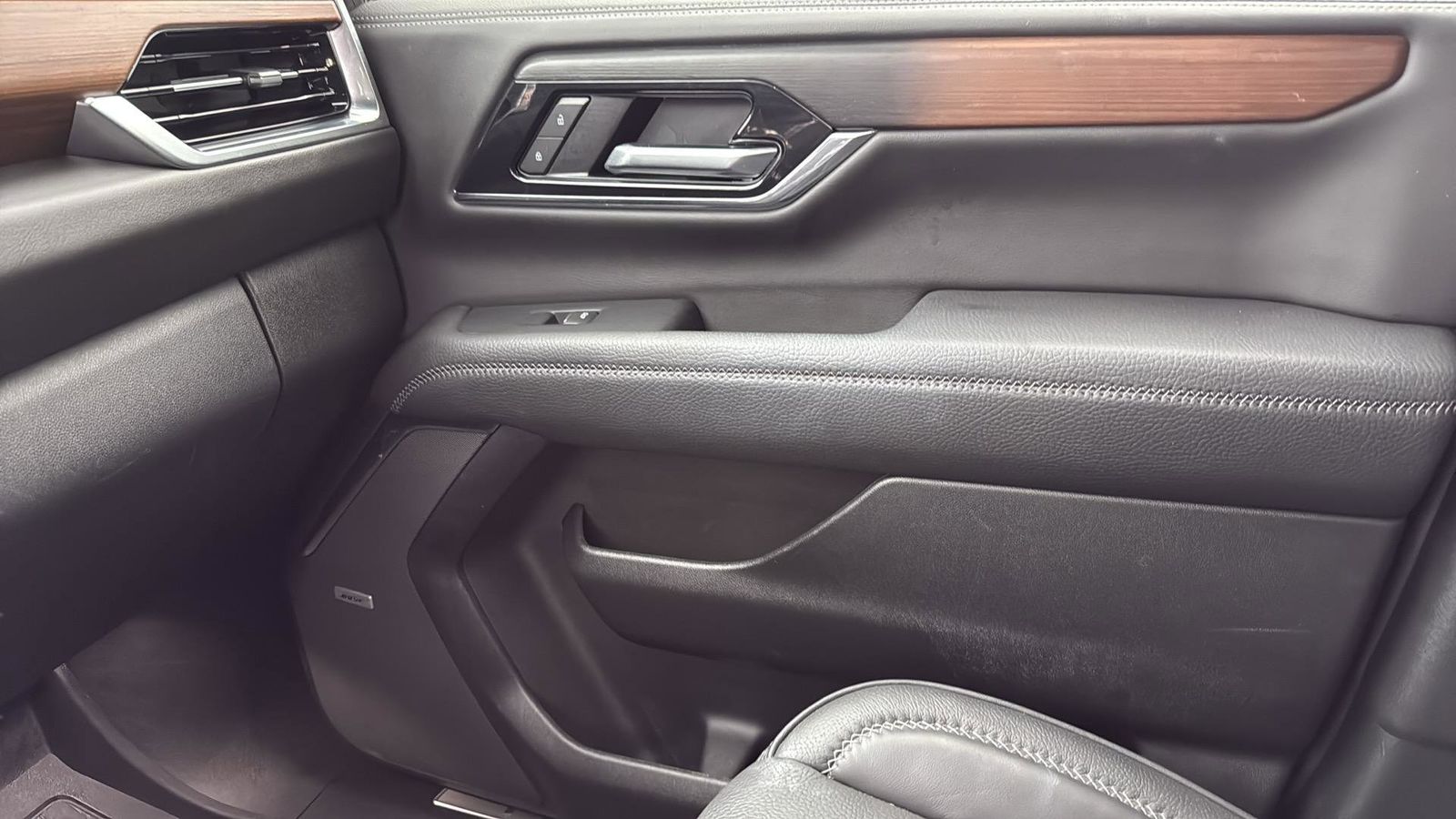 Used Car 2025 Gmc Yukon  Denali For Sale Under $80,000 In Austin, Texas