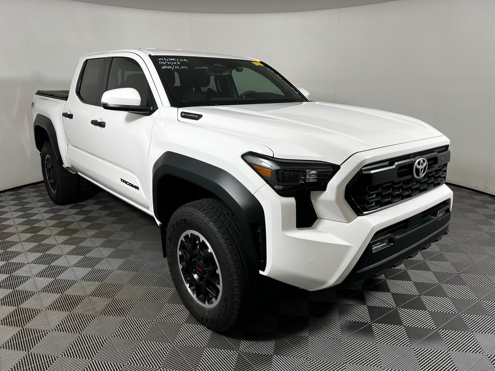 2024 Toyota Tacoma TRD Off-Road 3