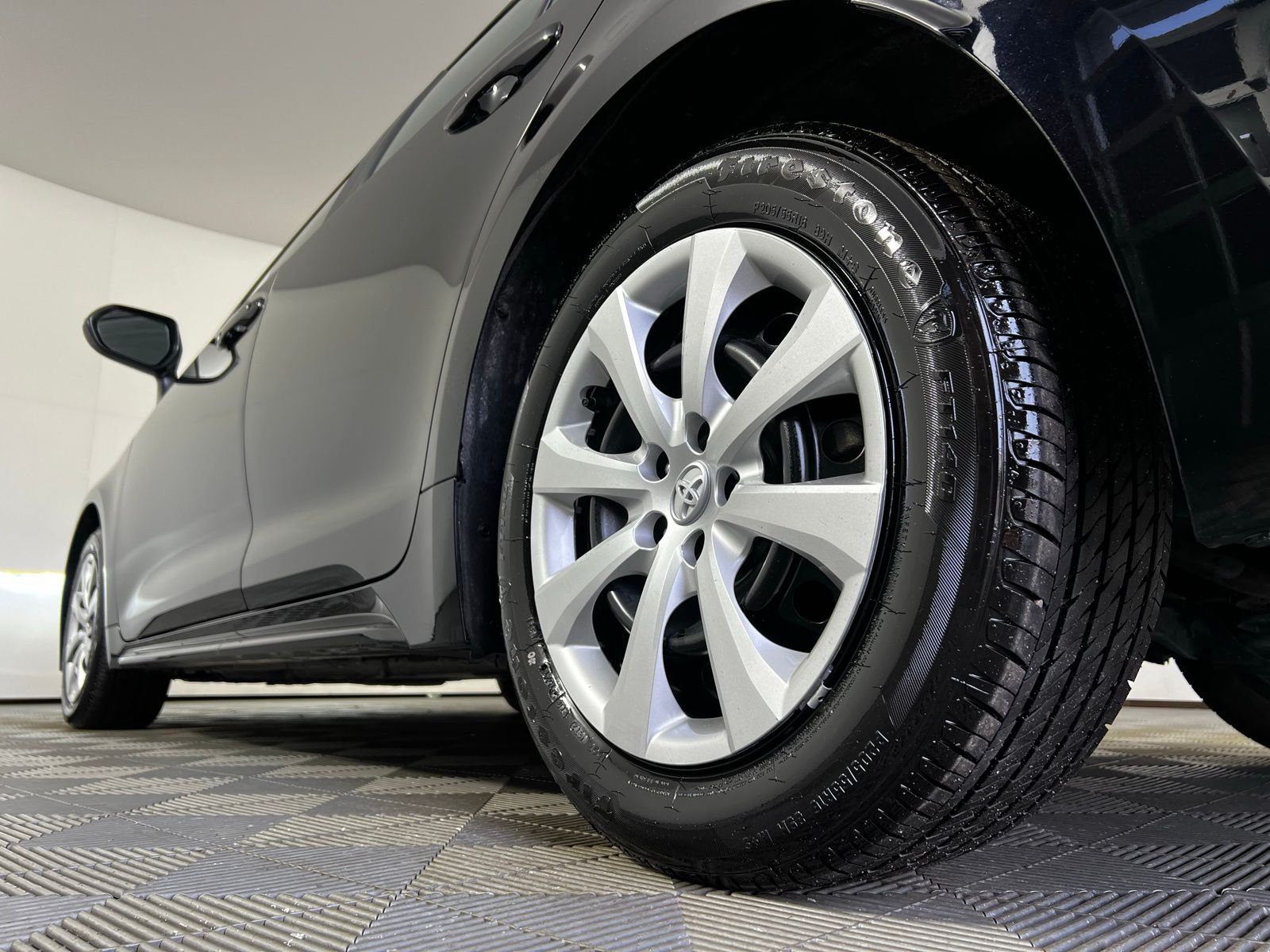 Thumbnail: 2025 Toyota Corolla - 23