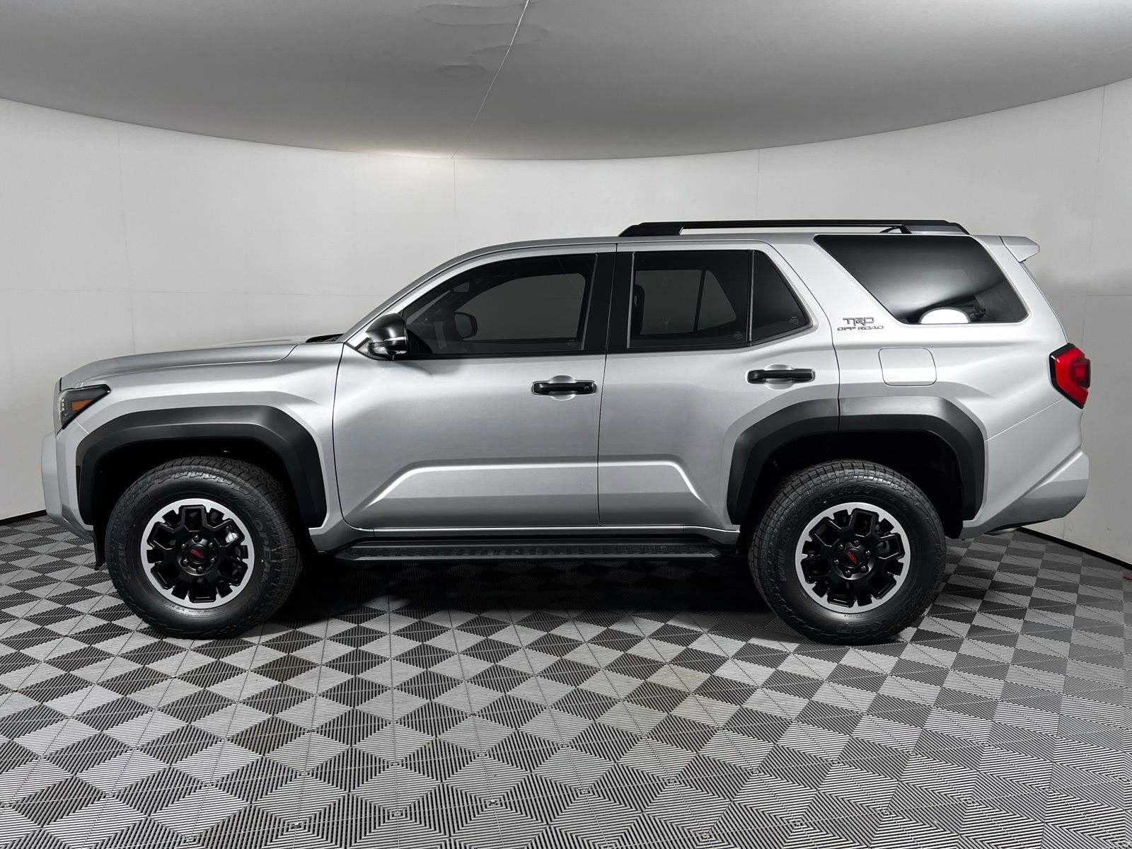 Thumbnail: 2025 Toyota 4Runner - 8