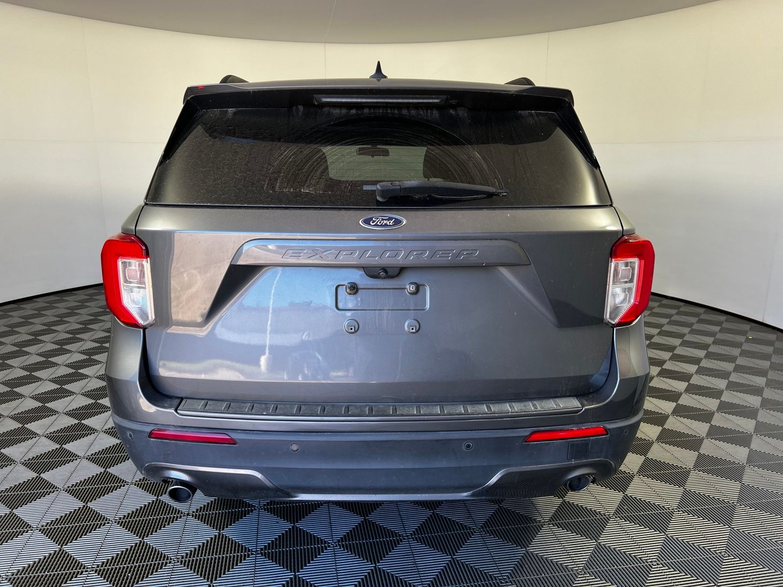 Thumbnail: 2022 Ford Explorer - 6