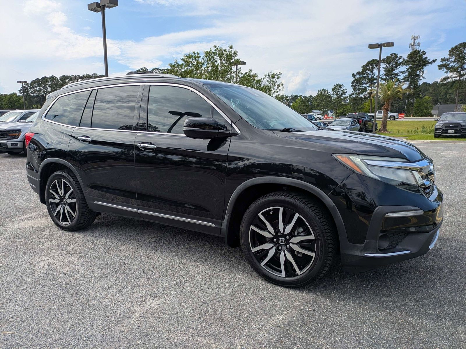 Black 2020 Honda Pilot Touring AWD with Rear Captain's Chairs SUV / Crossover All-Wheel Drive 9-Speed Automatic