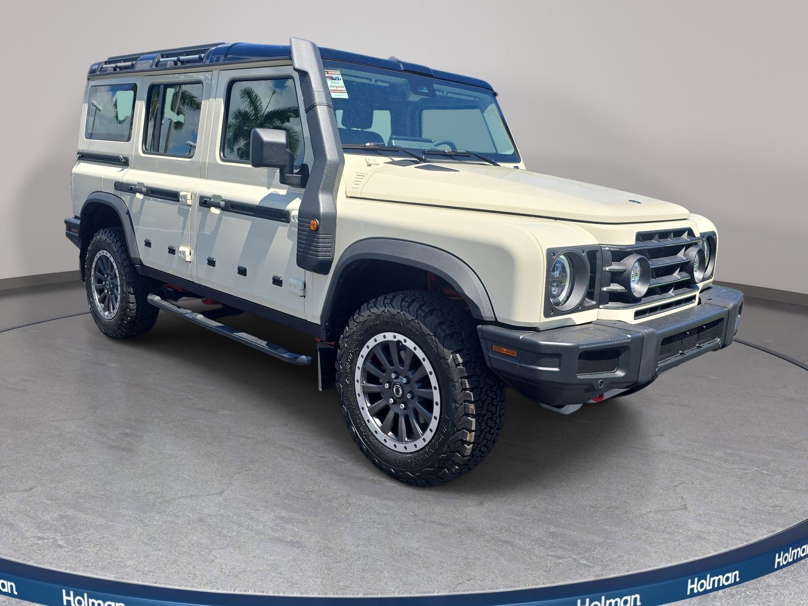 View vehicle photo 3