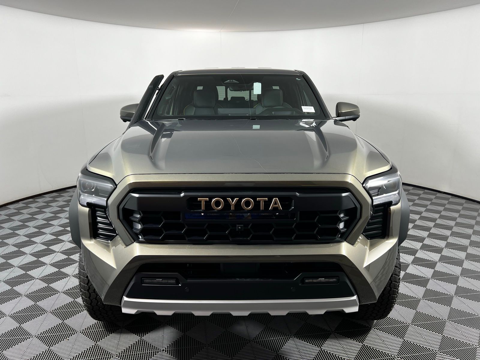 Thumbnail: 2025 Toyota Tacoma - 2