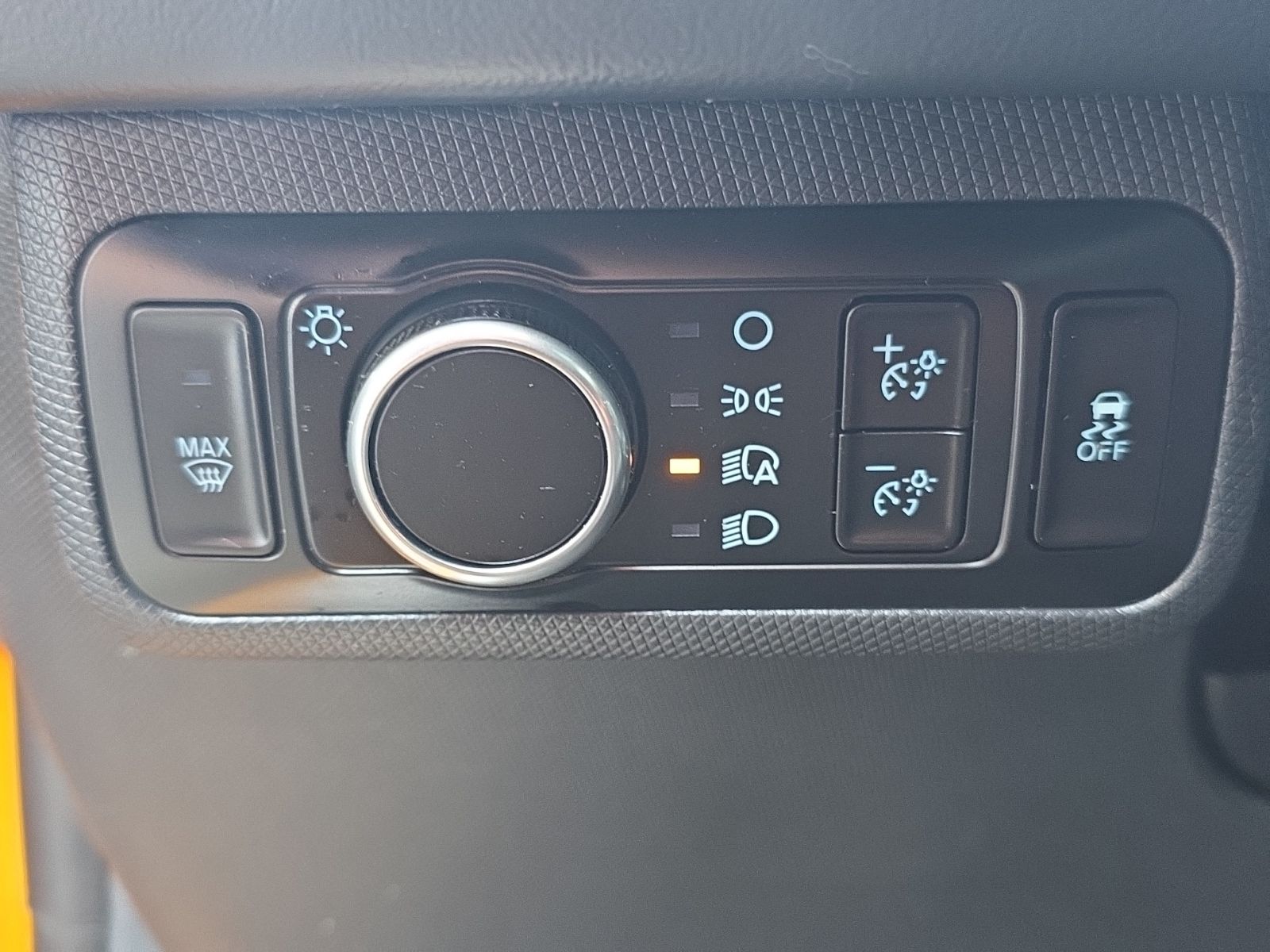 Used 2023 Orange Ford Premium image 26