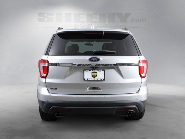Used 2016 Silver Ford Base image 8