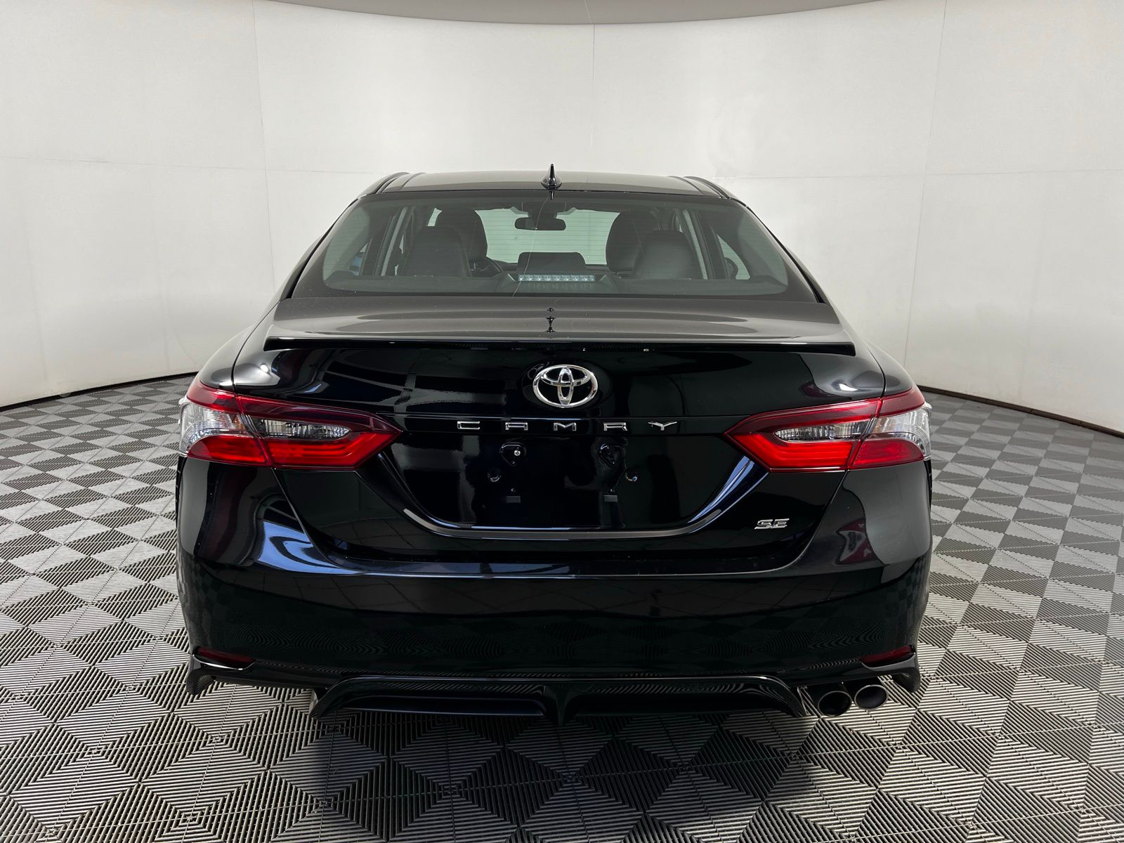2024 Toyota Camry SE 6