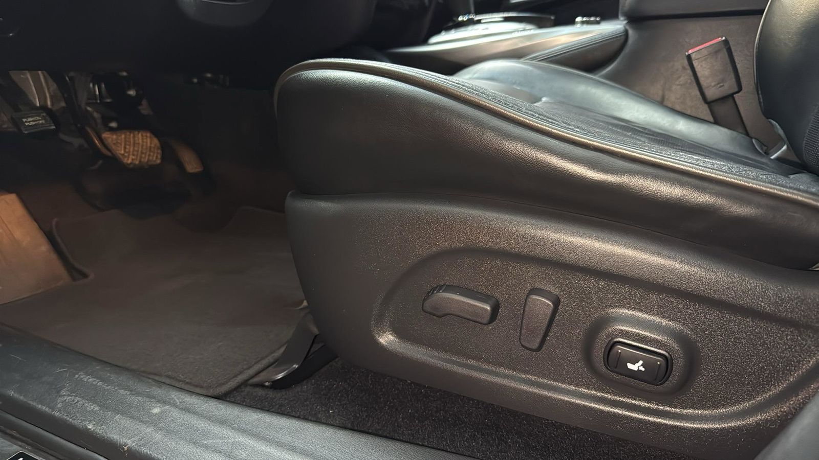 Used Car 2013 Infiniti Jx35  Base For Sale Under $10,000 In Austin, Texas