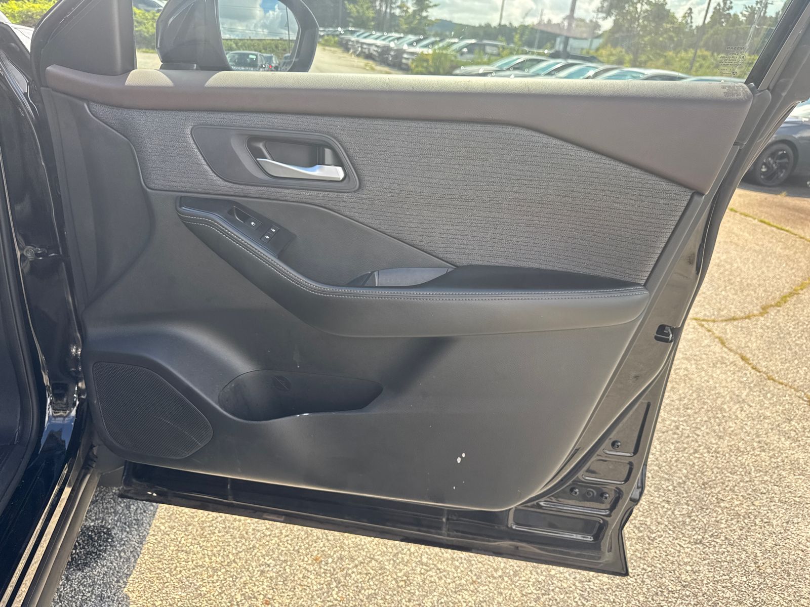 Used 2023 Black Nissan SV image 14