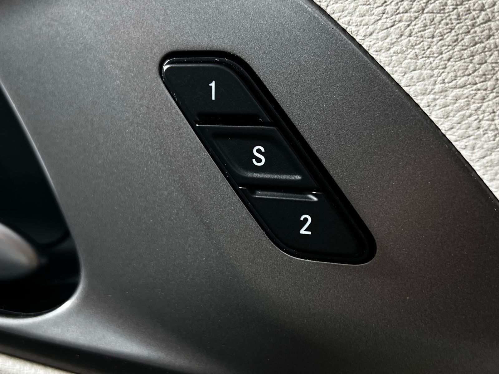 Thumbnail: 2024 Chrysler Pacifica - 15