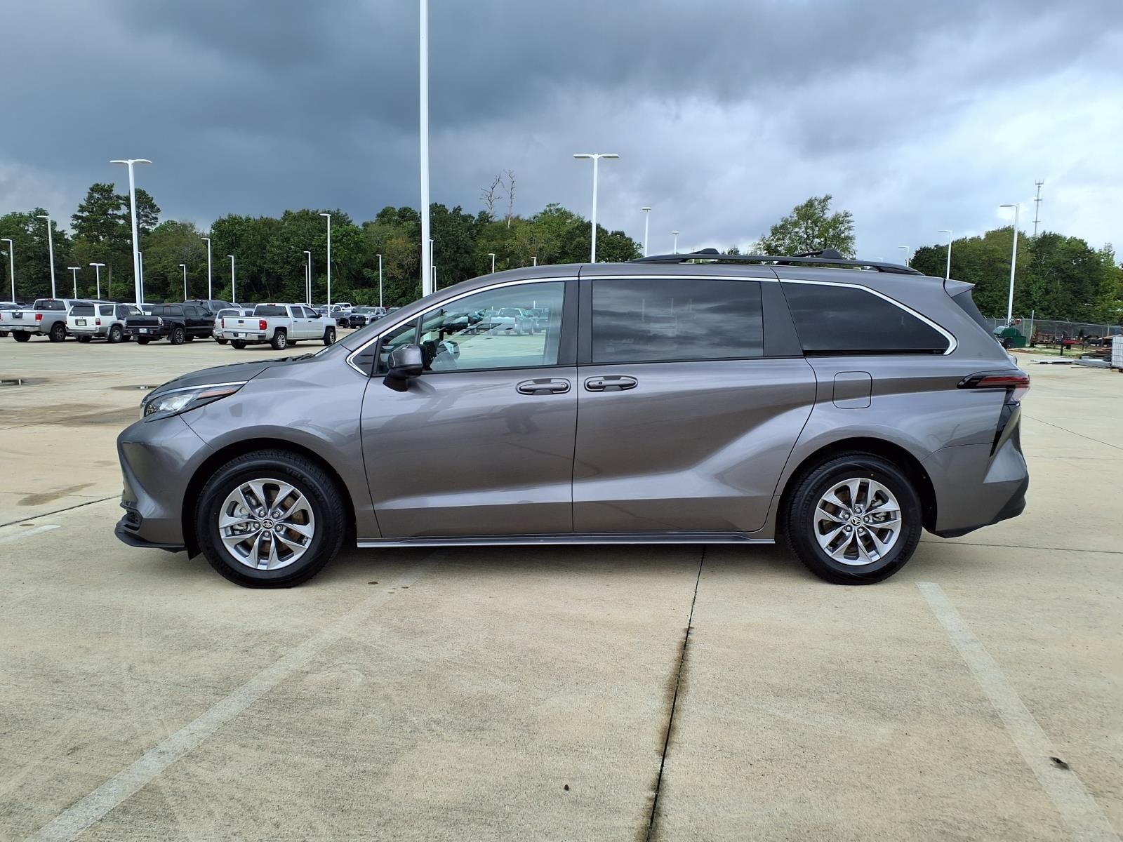 2023 Toyota Sienna LE Gray at Westside Lexus