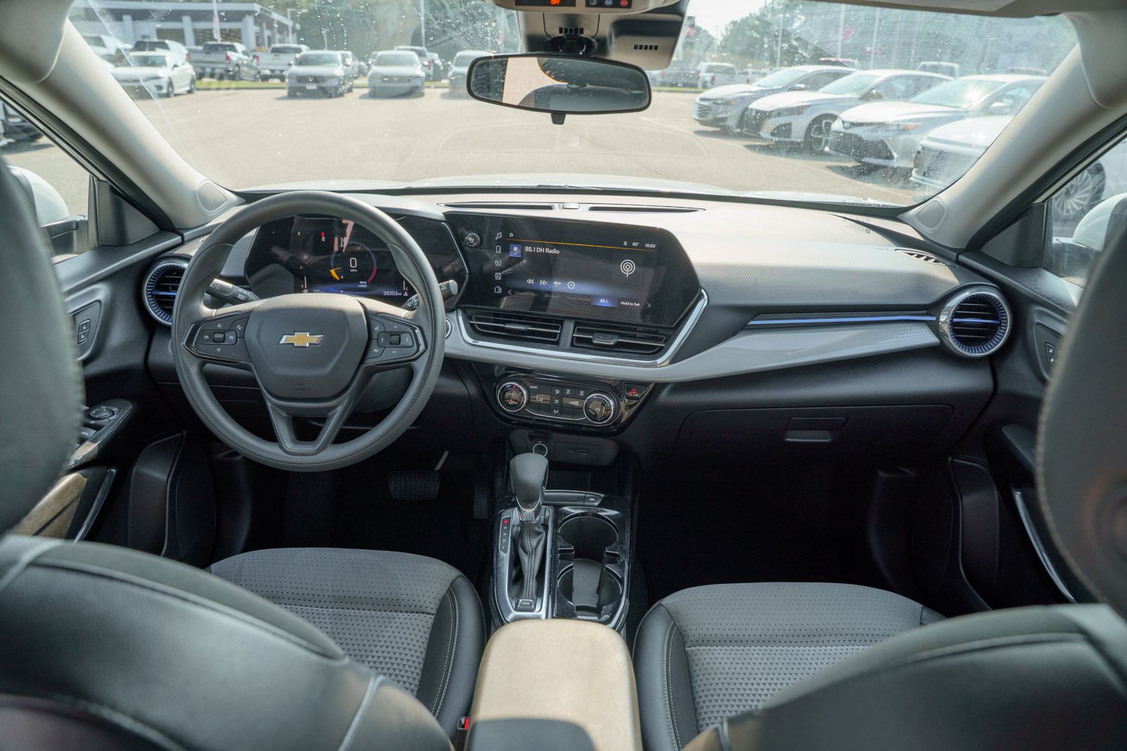 Used 2025 Chevrolet Trax SUV