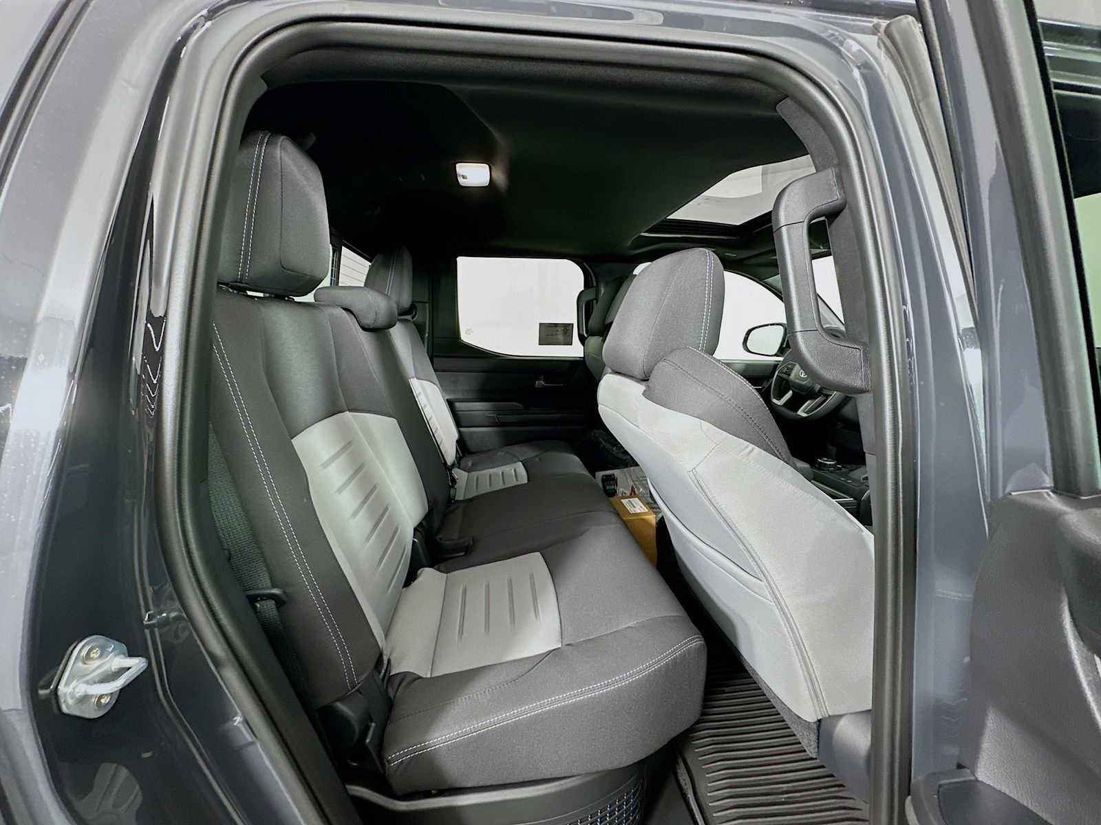 2025 Toyota Tacoma TRD Off Road - Photo 28