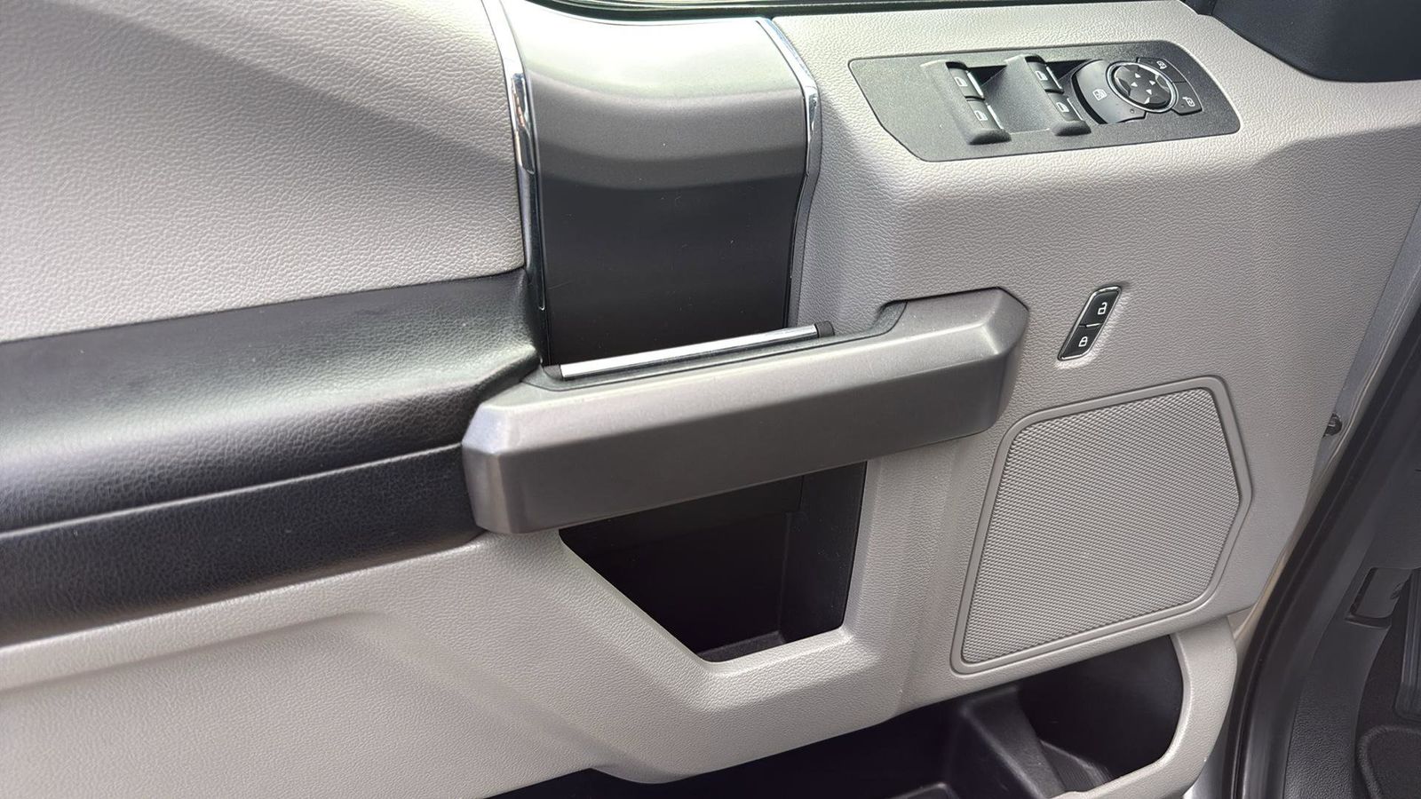 Used Car 2020 Ford F-150  Xlt For Sale Under $30,000 In Austin, Texas