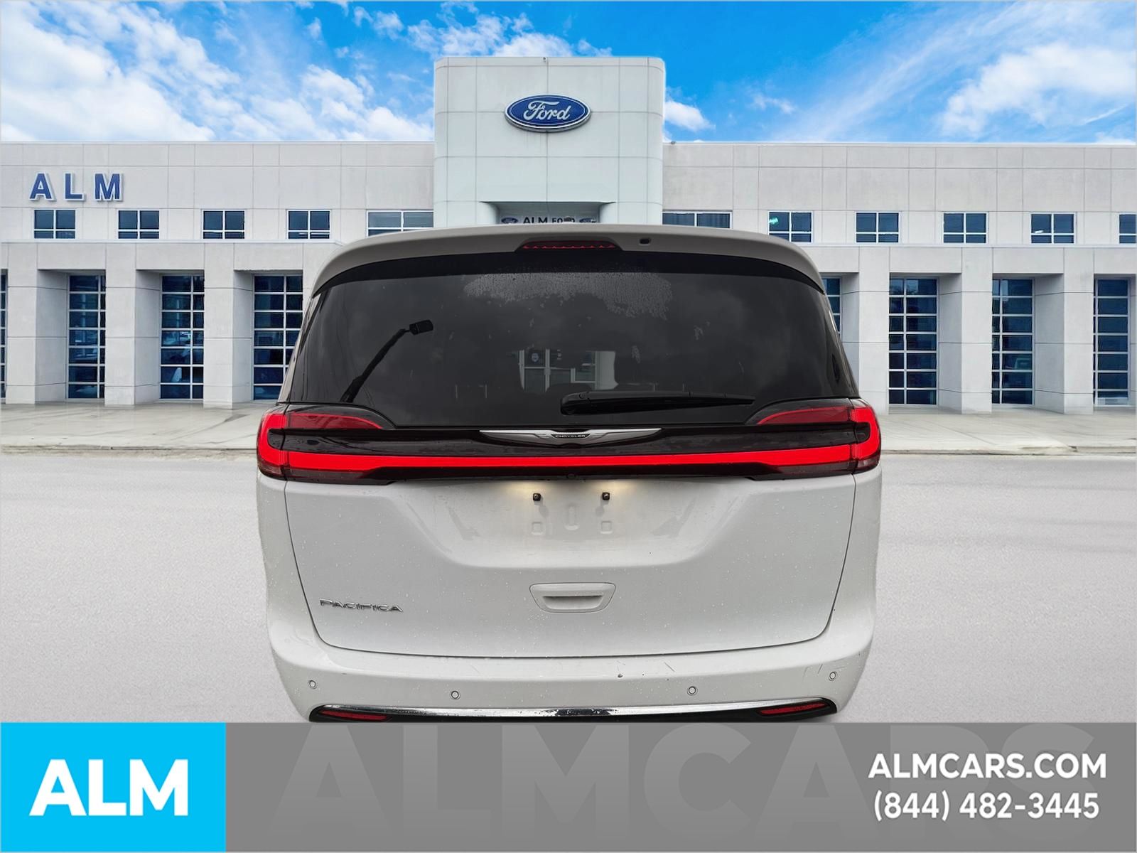 Used 2023 Bright White Clearcoat Chrysler Touring L image 8