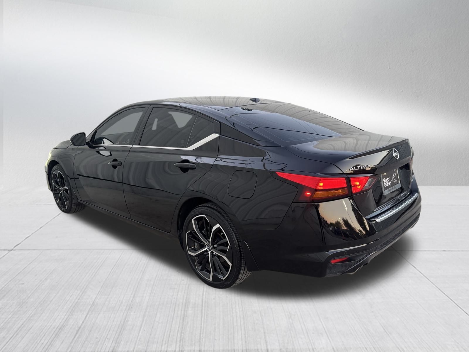 Used Car 2023 Nissan Altima  2.5 Sr For Sale Under $25,000 In Austin, Texas