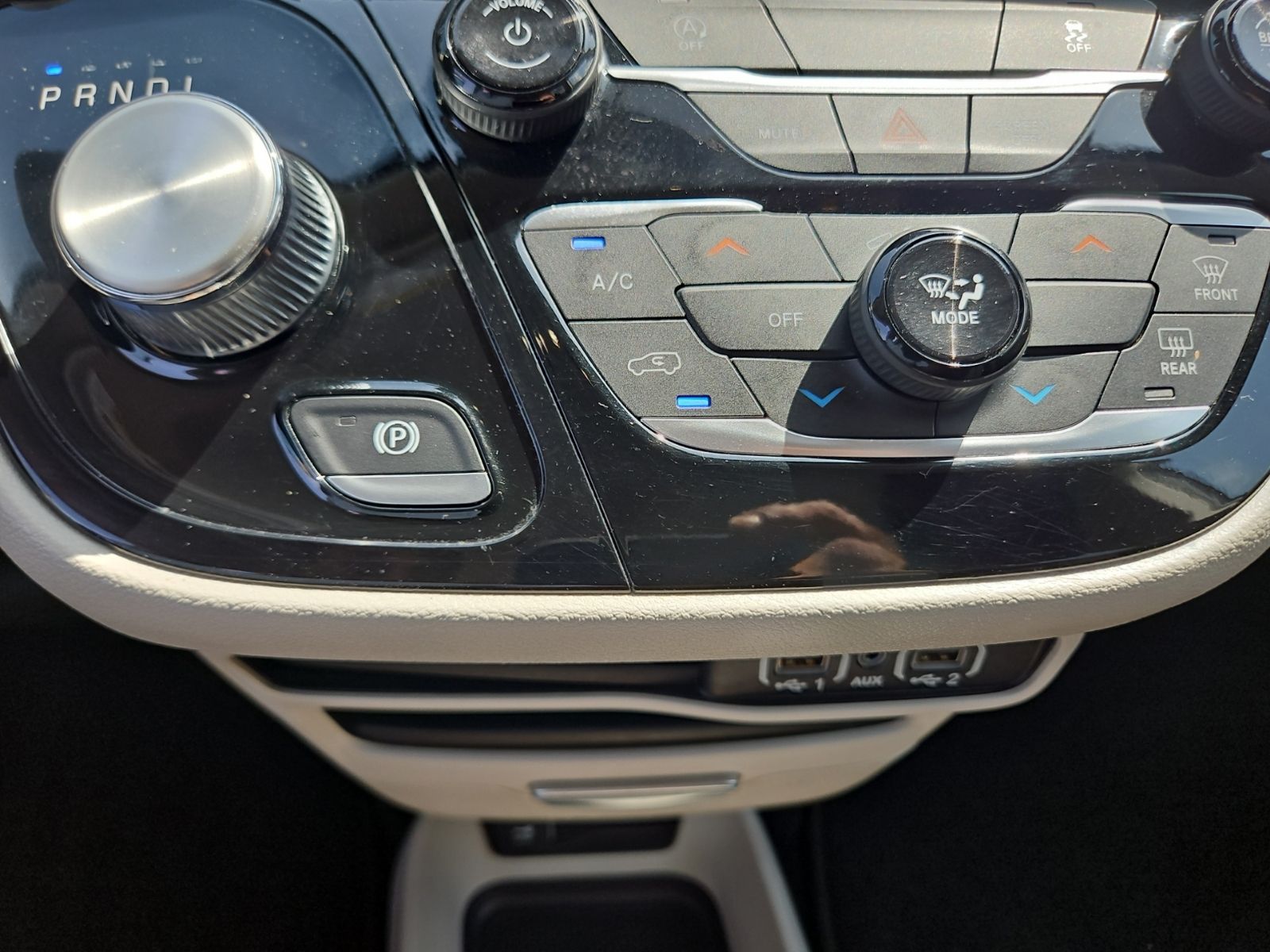 2023 Chrysler Voyager LX White at Mac Haik CDJR North Houston