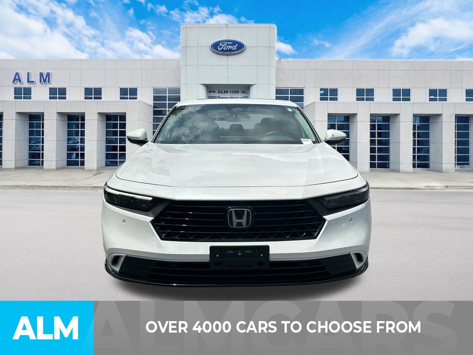 Used 2023 White Honda EX-L image 2