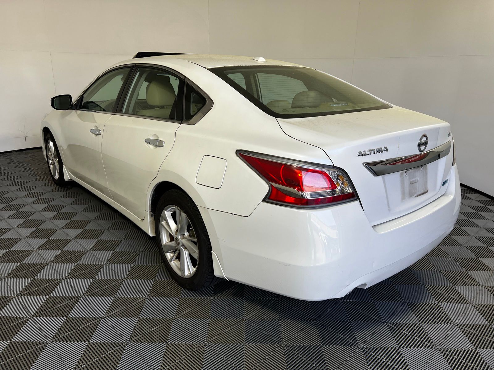 Thumbnail: 2014 Nissan Altima - 7