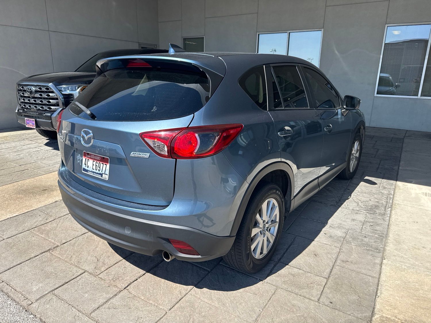 View vehicle photo 5