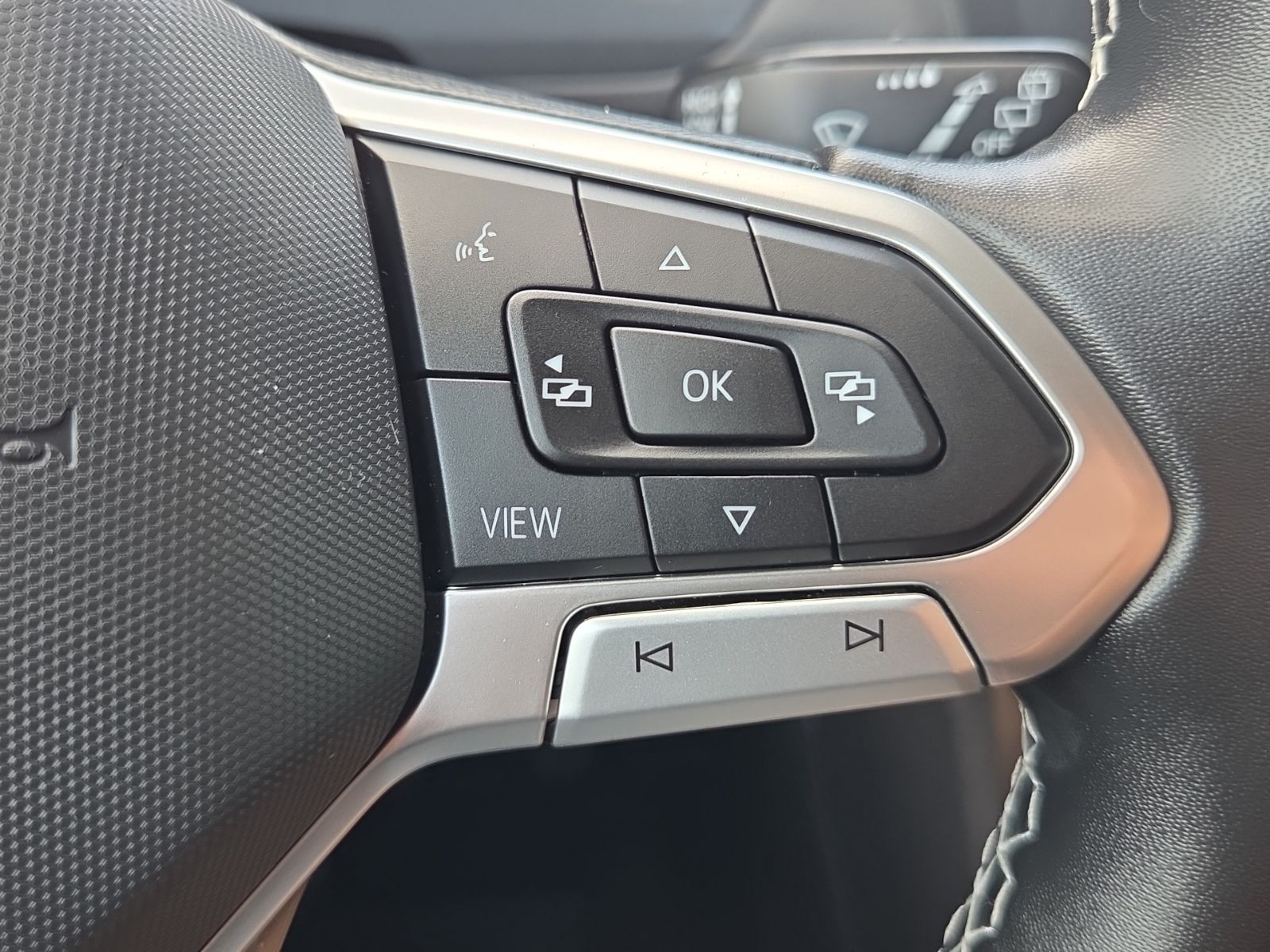used 2023 Volkswagen Tiguan car, priced at $24,850