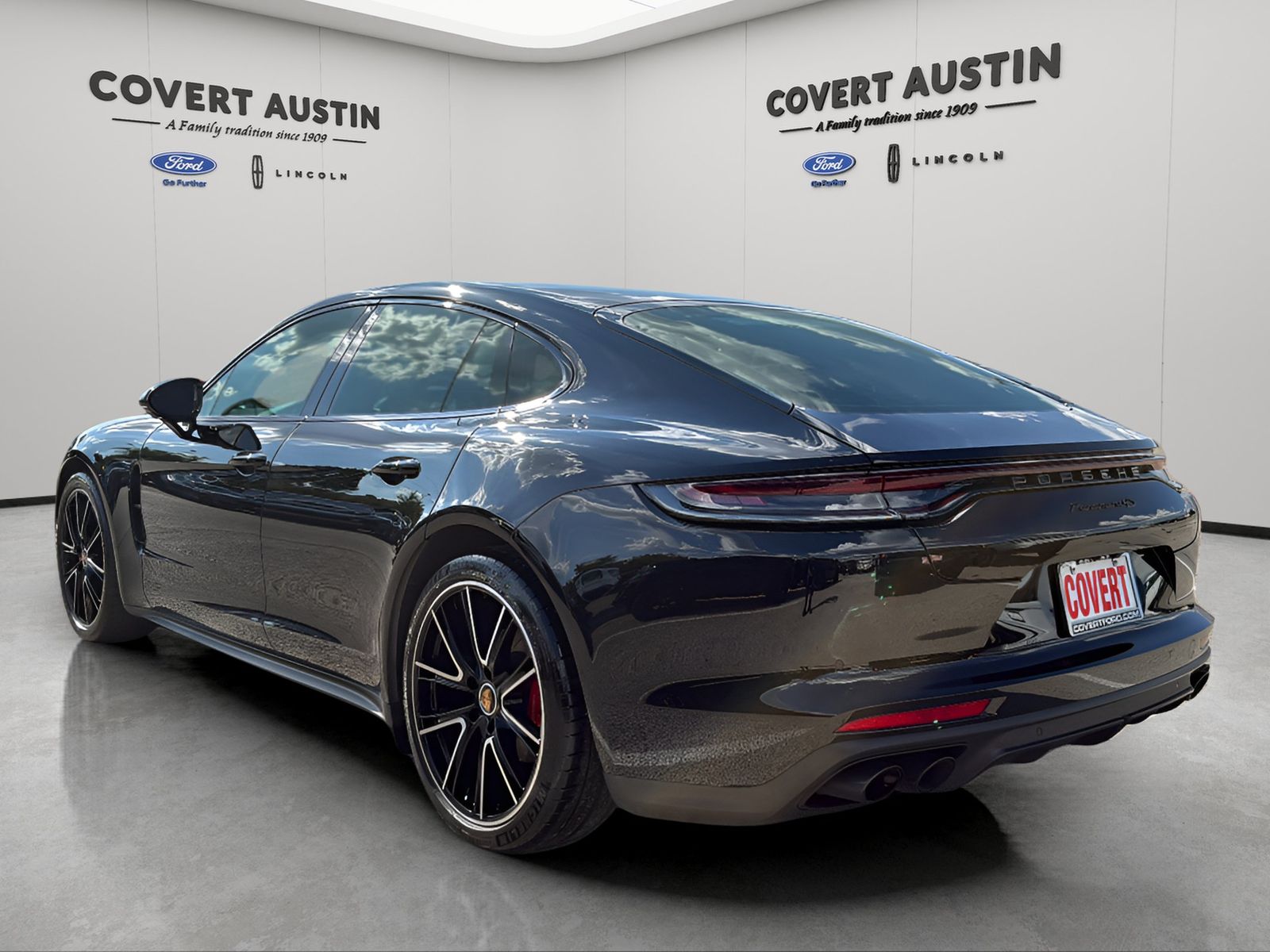 Used 2021 Black Porsche 4S image 3