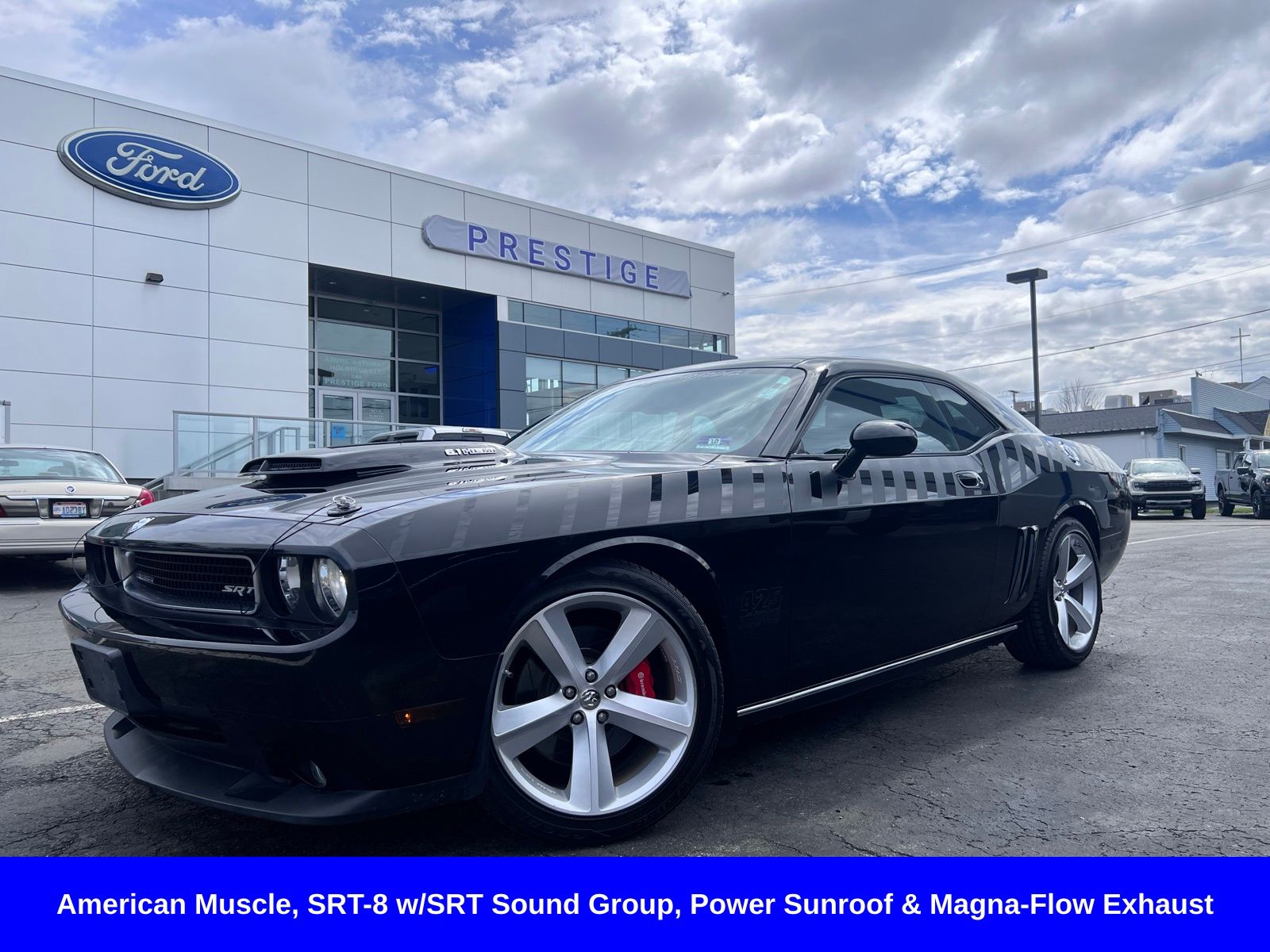 Brilliant Black Crystal PC/Light Graystone PC 2009 Dodge Challenger Coupe Rear-Wheel Drive 5-Speed Automatic