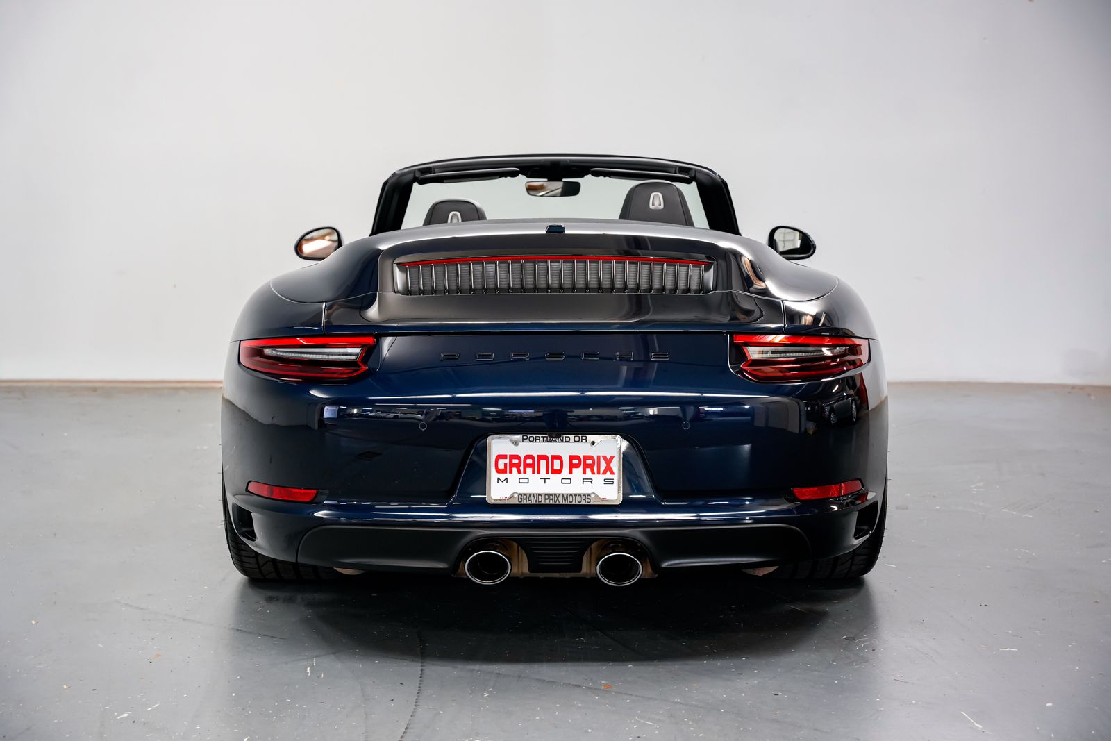2017 Porsche 911 Carrera — photo 3