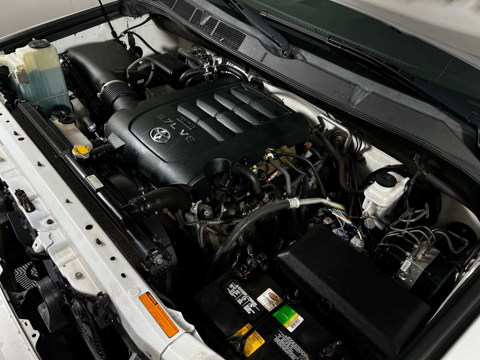 Thumbnail: 2015 Toyota Sequoia - 10