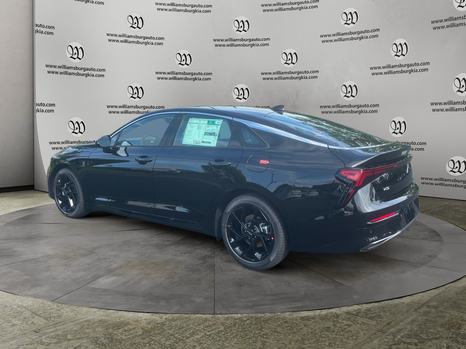 View vehicle photo 3