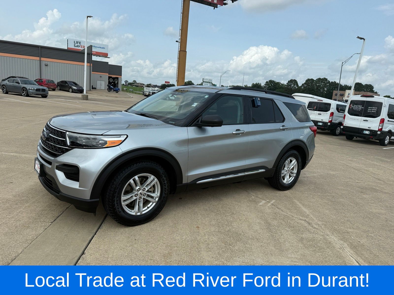 Iconic Silver Metallic 2023 Ford Explorer SUV / Crossover Rear-Wheel Drive Automatic